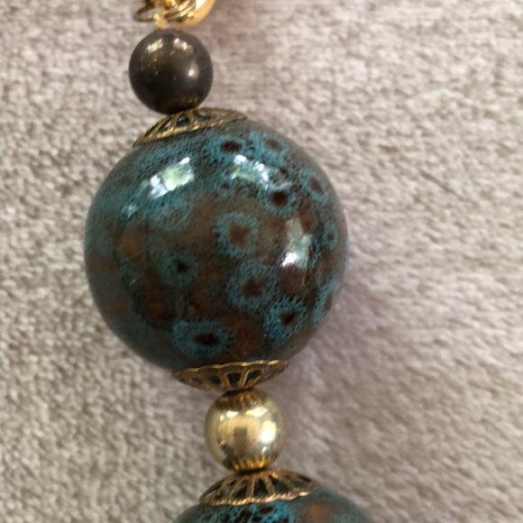 One of a kind chunky beaded necklace with matching earrings. - Picture 2 of 8